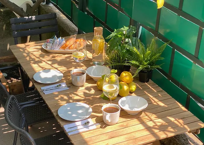 아파트 Fetta Di Limone With Ac And Patio *