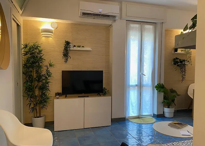 Fetta Di Limone With Ac And Patio 아파트