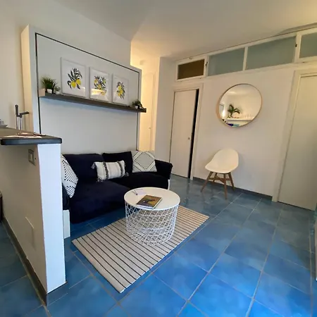 Апартаменты Fetta Di Limone With Ac And Patio
